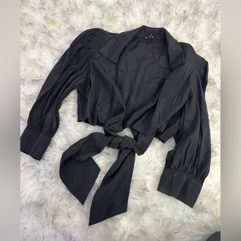 Elegant Black Women's top